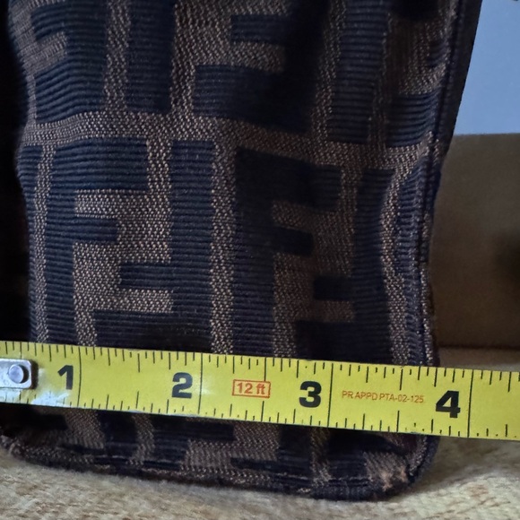 Fendi  Bag. 100% Authentic. Dustbag incl. In good used (vintage) condition. - Picture 6 of 14